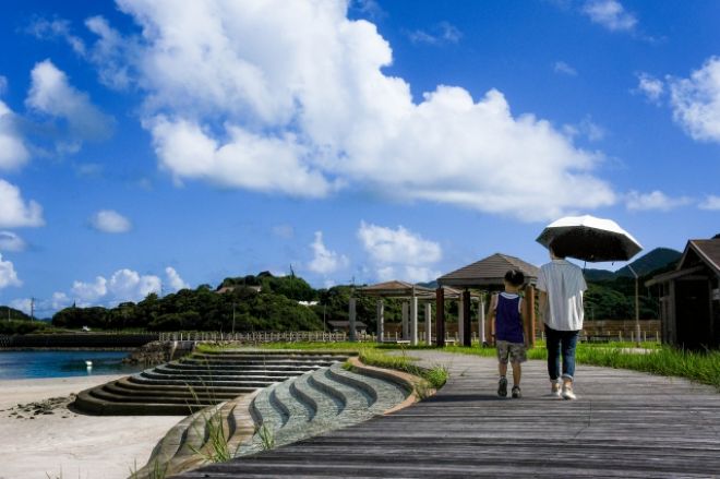 家庭では冷えていると言っていた彼…でも本当?家族旅行の実態を確かめた行動調査事例