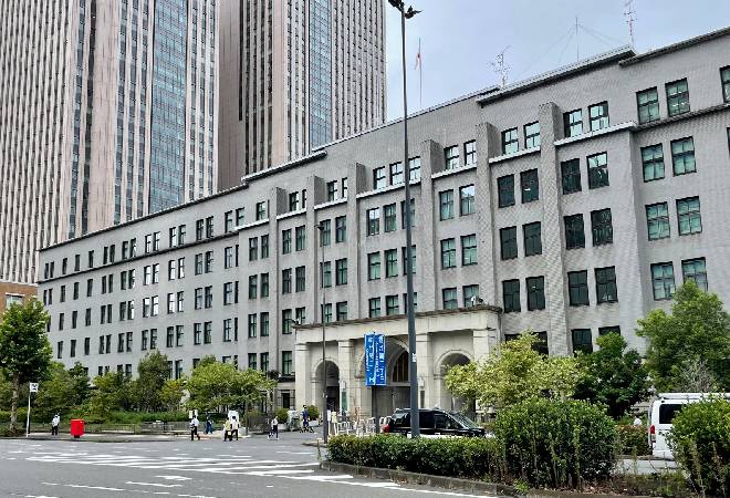 公務員庁舎の画像。