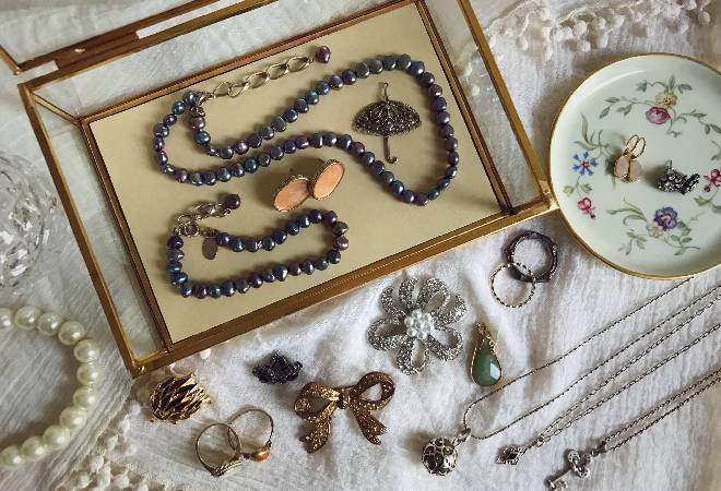 色々な貴金属。