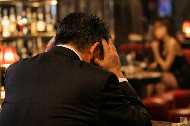 信用していたキャストが無断欠勤…|キャバクラ店店長（50代男性）からの調査相談。