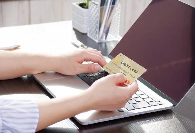 ネット注文した商品が別会社から届いた不安|30代女性からの調査相談。